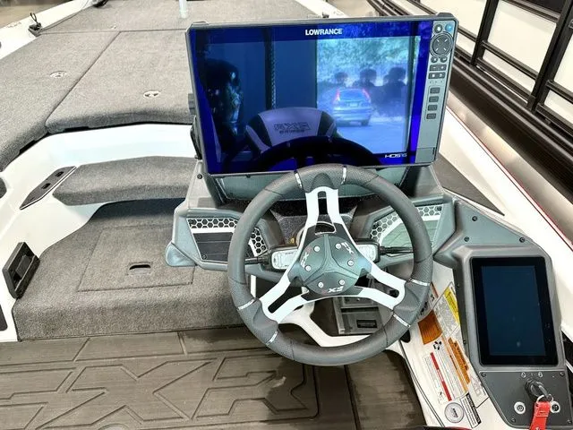 Slide: The Image of Skeeter FXR21 PRO 2026 - 4