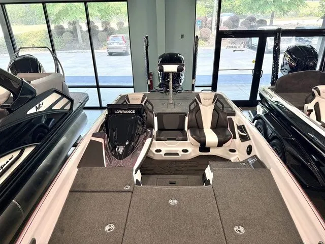 Slide: The Image of Skeeter FXR21 PRO 2026 - 7