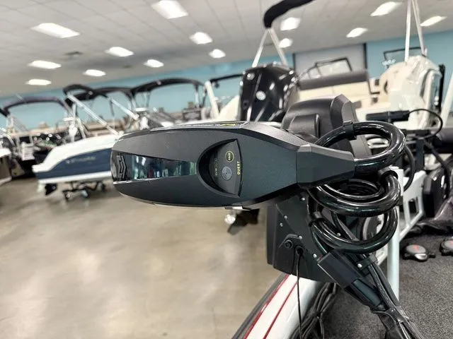 Slide: The Image of Skeeter FXR21 PRO 2026 - 9