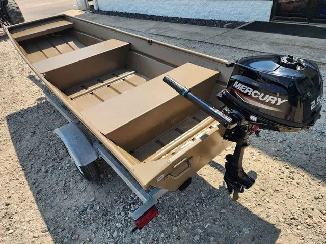 Slide: The Image of Smoker Craft Jon 1232 2025 - 7