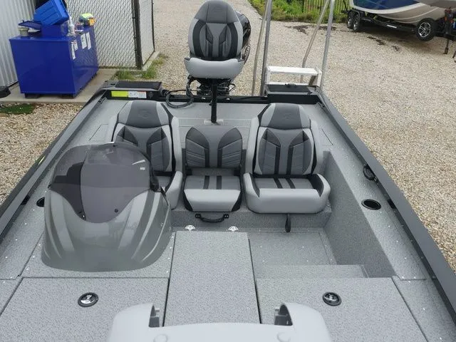 Slide: The Image of G3 Sportsman 1710 2026 - 31