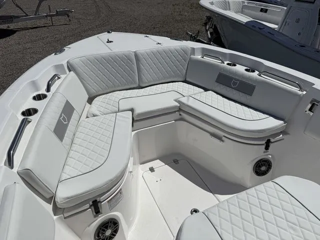 Slide: The Image of Sea Fox Commander 268 2026 - 10