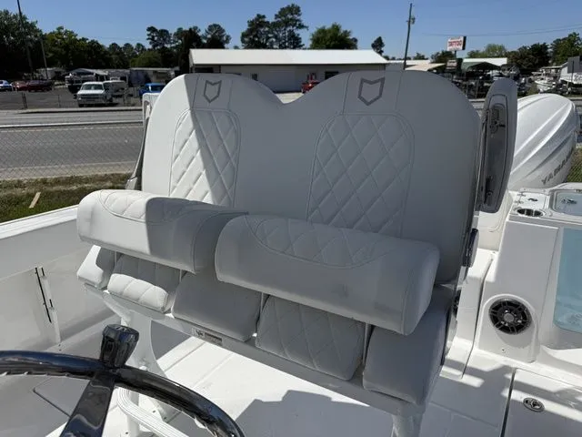 Slide: The Image of Sea Fox Commander 268 2026 - 6