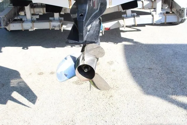 Slide: The Image of Close-up of a 2017 Mako 21 LTS boat propeller. - 23