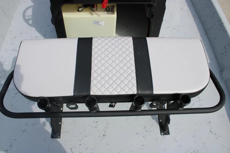 Slide: The Image of White and black cushioned seat on 2026 Freedom Boats 21' Commander. - 8