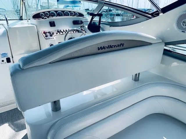 Slide: The Image of Wellcraft 3000 Martinique 1999 - 7
