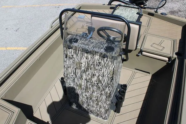 Slide: The Image of Thor 1900CC Lake Hammer 2026 - 22