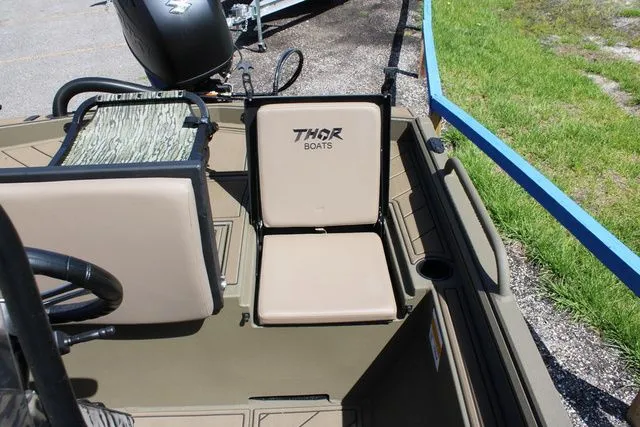 Slide: The Image of Thor 1900CC Lake Hammer 2026 - 24