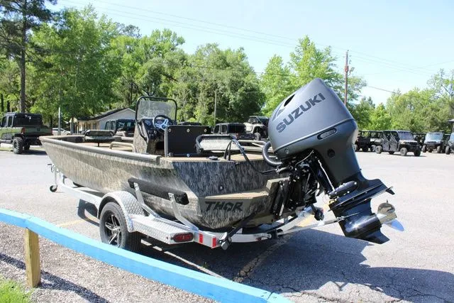 Slide: The Image of Thor 1900CC Lake Hammer 2026 - 3