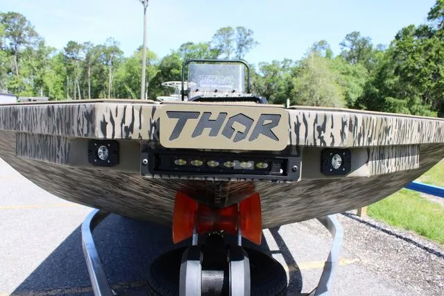 Slide: The Image of Thor 1900CC Lake Hammer 2026 - 31