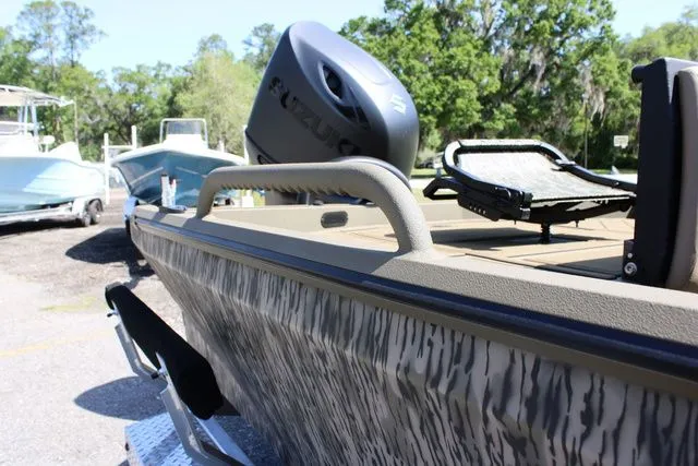 Slide: The Image of Thor 1900CC Lake Hammer 2026 - 32