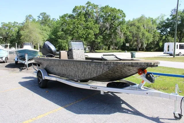 Slide: The Image of Thor 1900CC Lake Hammer 2026 - 7