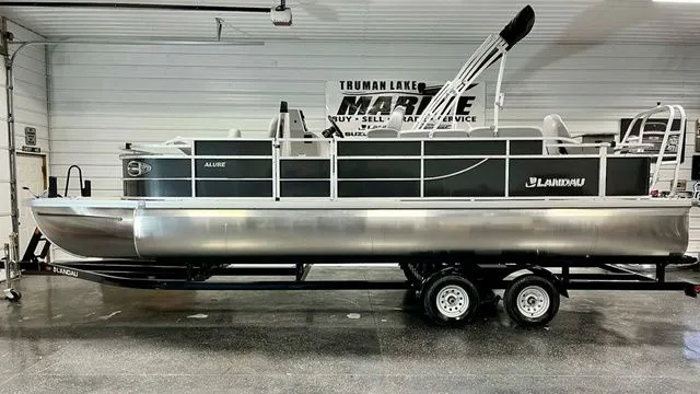 The Image of Landau Alure 25 Center Console 2026 - 1