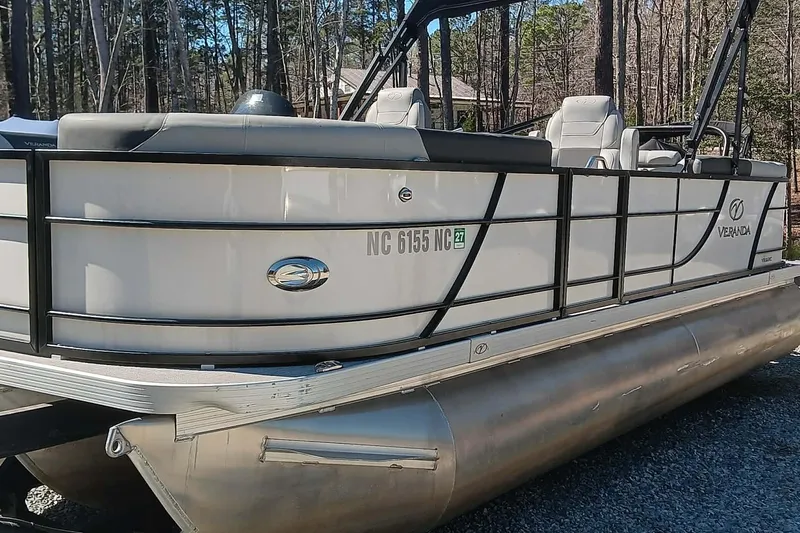 The Image of 2023 Veranda Relax VR22RC pontoon boat parked in forest. - 0