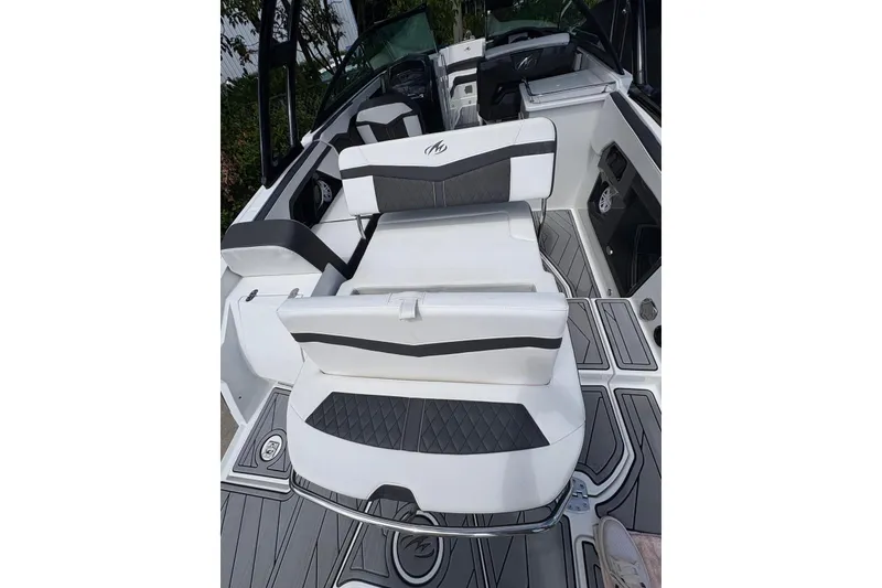 Slide: The Image of 2023 Monterey 255SS Super Sport boat interior with sleek seating and modern design. - 18