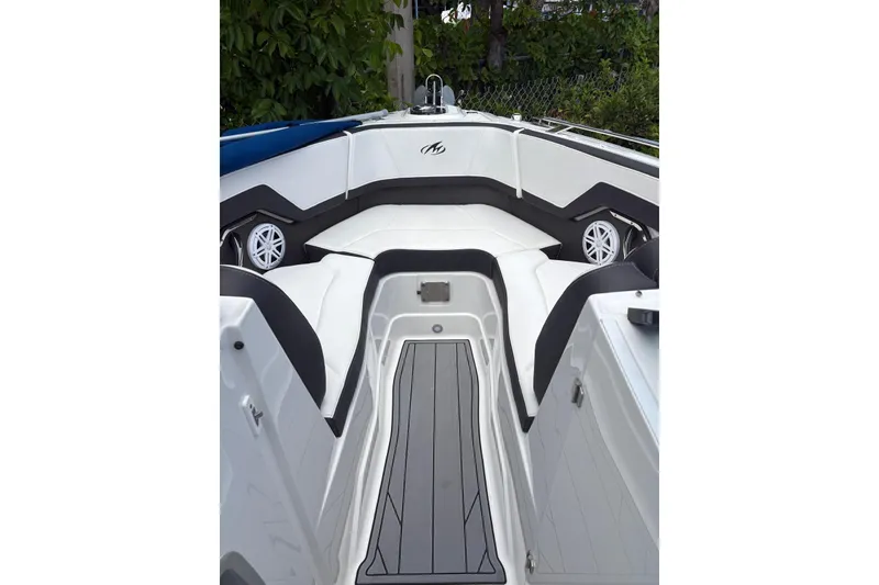 Slide: The Image of 2023 Monterey 255SS Super Sport boat interior with sleek seating and modern design. - 7