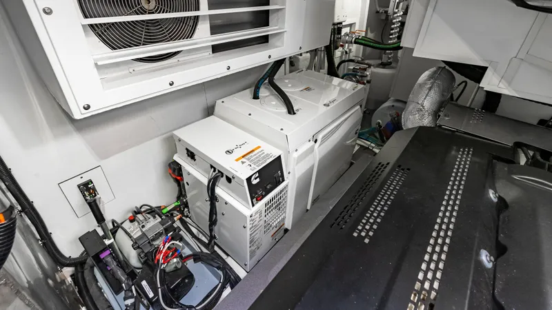 Slide: The Image of Absolute Navetta 64 2025 - 56