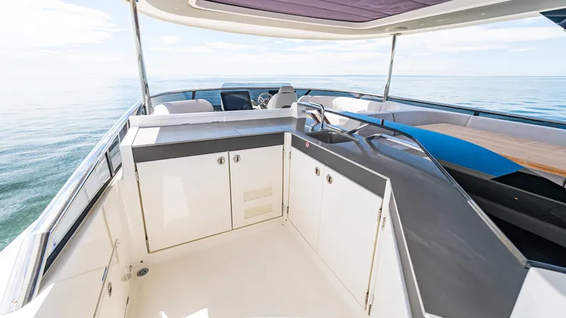 Slide: The Image of Absolute Navetta 64 2025 - 75