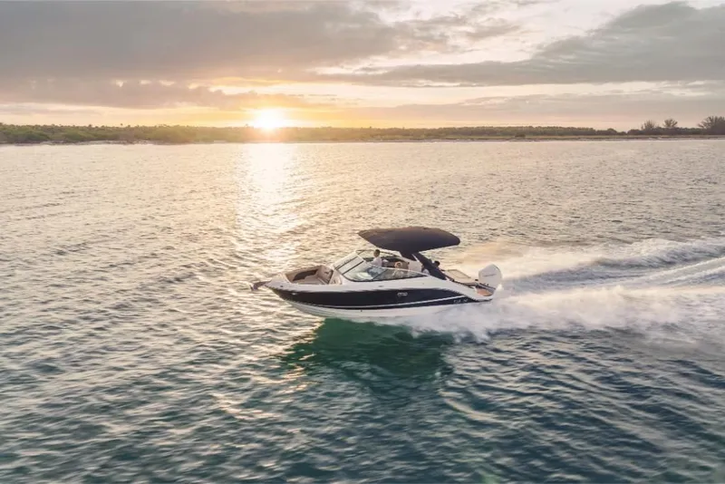 Slide: The Image of 2023-Sea-Ray-SLX-260-OB-MarineMax - 23