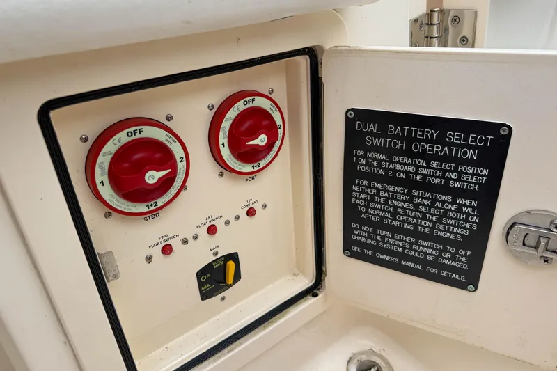 Slide: The Image of Dual battery switch panel on 2015 Grady-White Freedom 275 boat. - 51