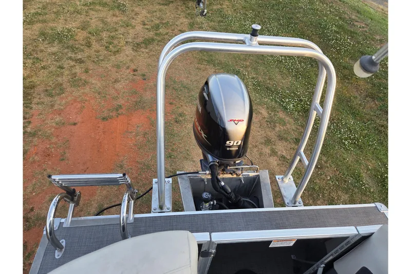 Slide: The Image of 2022 Sylvan Mirage 820 Cruise boat with Yamaha 90 engine, rear view. - 13