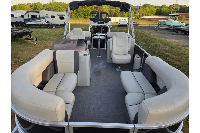 Slide: The Image of 2022 Sylvan Mirage 820 Cruise pontoon boat with spacious seating and modern design. - 17