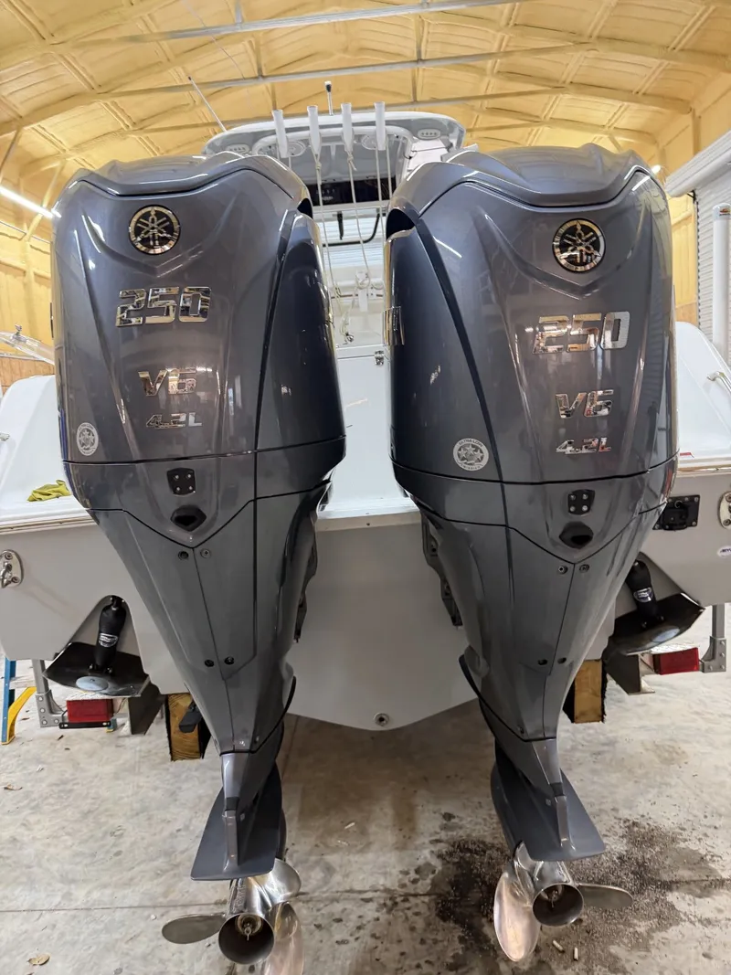 Slide: The Image of Sea Hunt Gamefish 27 Forward Seating 2022 - 6