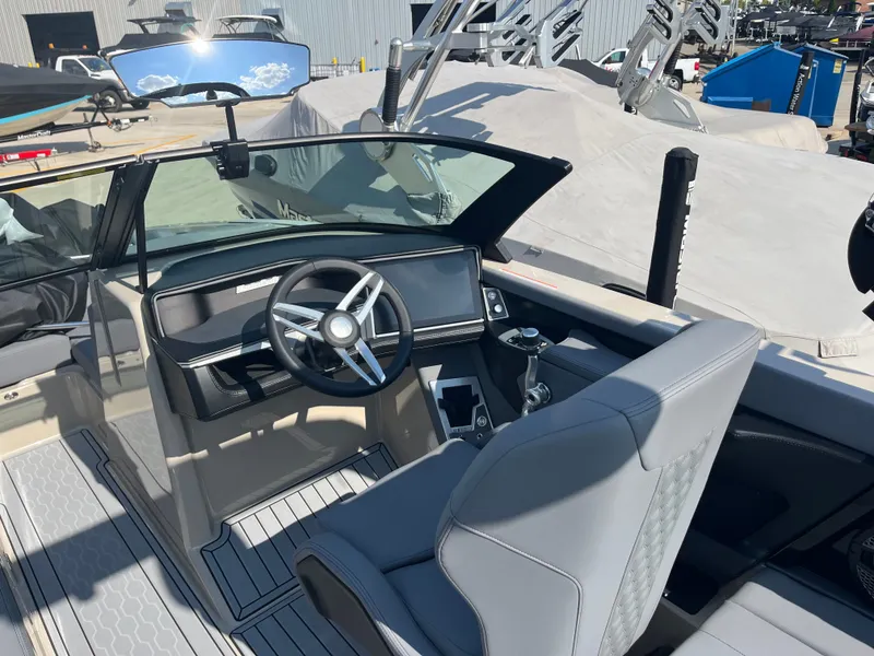 Slide: The Image of MasterCraft XT20 2025 - 15