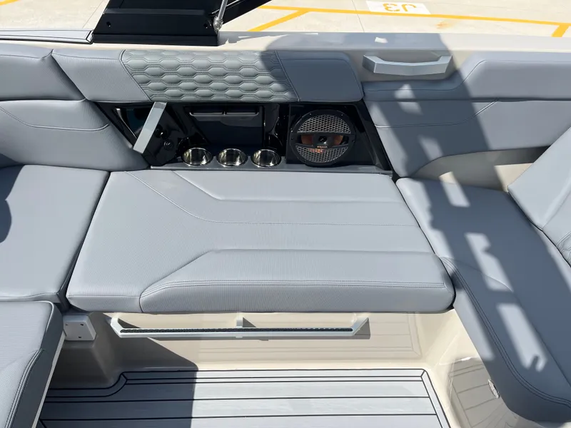 Slide: The Image of MasterCraft XT20 2025 - 20
