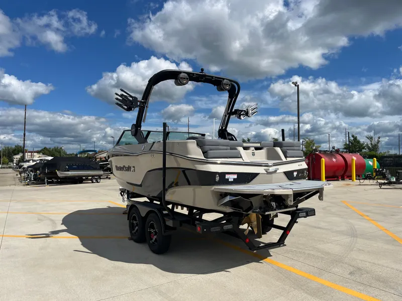 Slide: The Image of MasterCraft XT20 2025 - 7