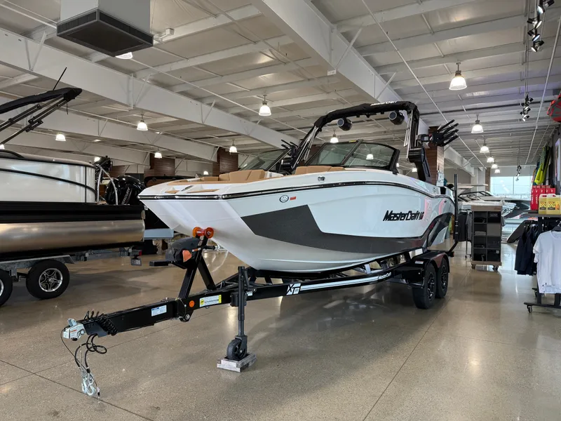 Slide: The Image of MasterCraft XT20 2025 - 8