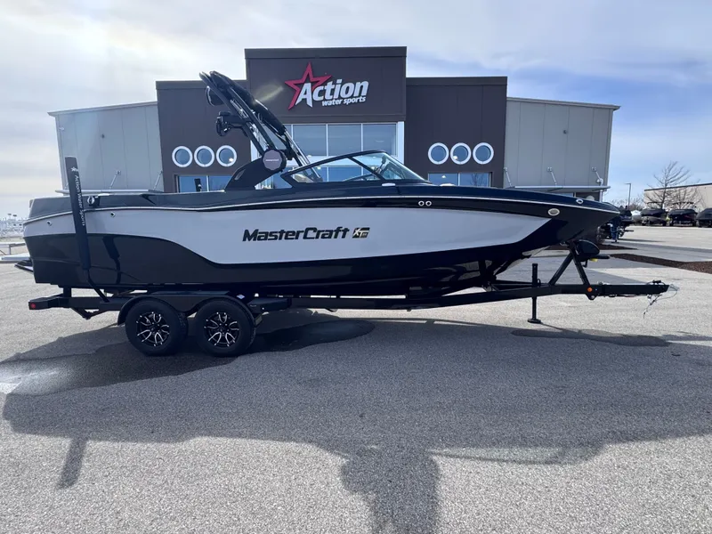 The Image of MasterCraft XT24 2025 - 1
