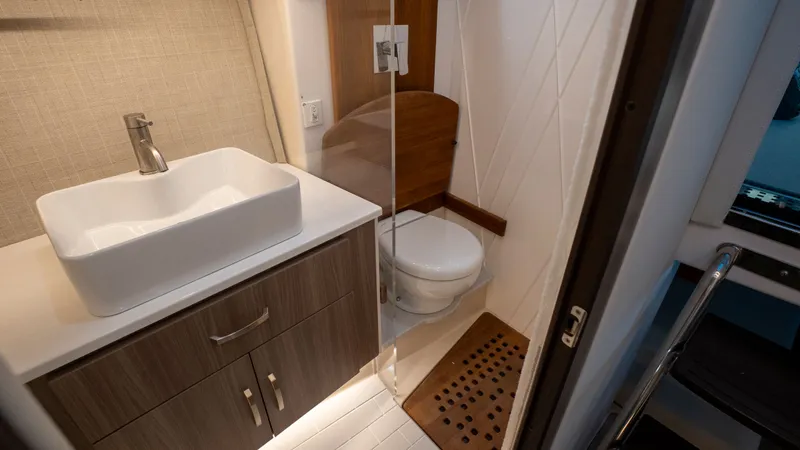 Slide: The Image of Regal 36 XO 2022 - 103