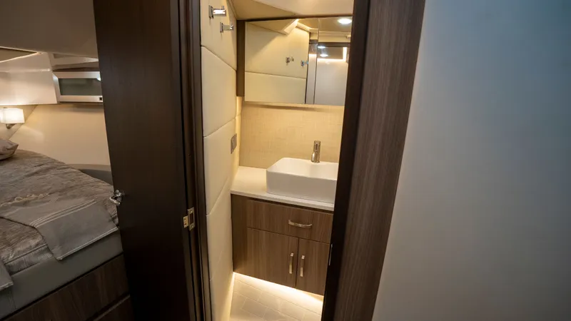 Slide: The Image of Regal 36 XO 2022 - 104