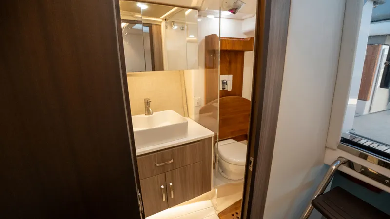 Slide: The Image of Regal 36 XO 2022 - 106