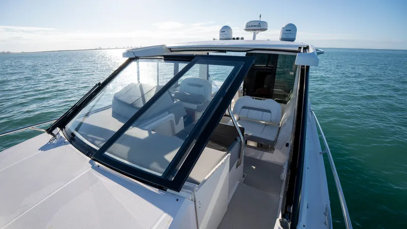 Slide: The Image of Regal 36 XO 2022 - 15