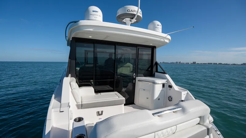 Slide: The Image of Regal 36 XO 2022 - 37