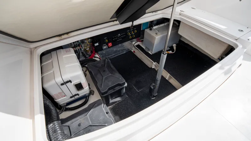 Slide: The Image of Regal 36 XO 2022 - 46