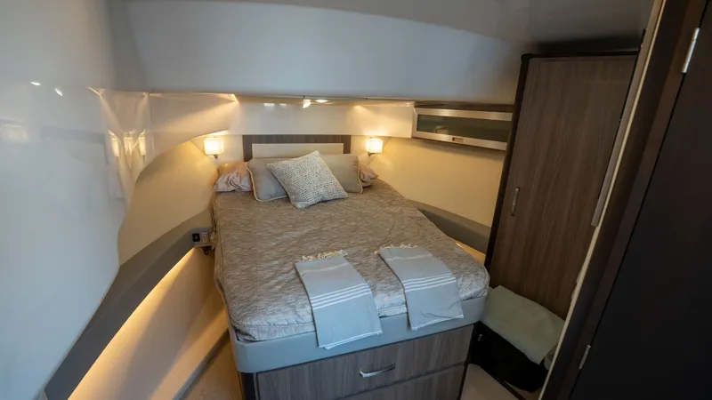 Slide: The Image of Regal 36 XO 2022 - 6