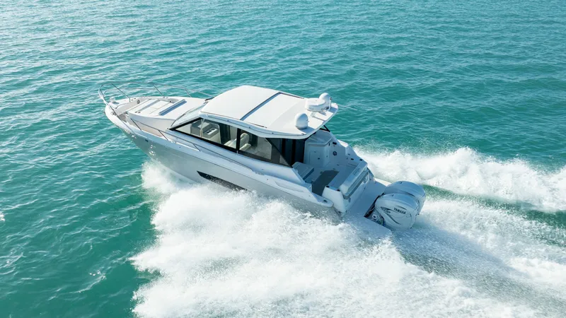 Slide: The Image of Regal 36 XO 2022 - 61