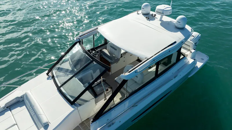 Slide: The Image of Regal 36 XO 2022 - 71