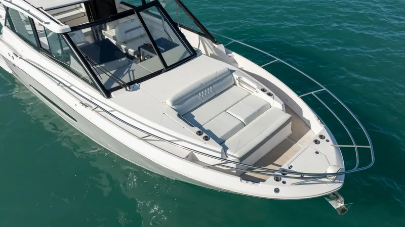 Slide: The Image of Regal 36 XO 2022 - 72