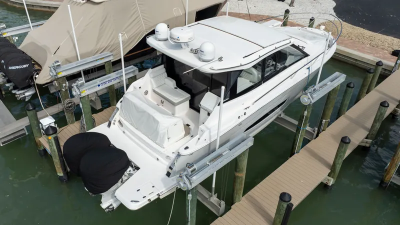 Slide: The Image of Regal 36 XO 2022 - 78