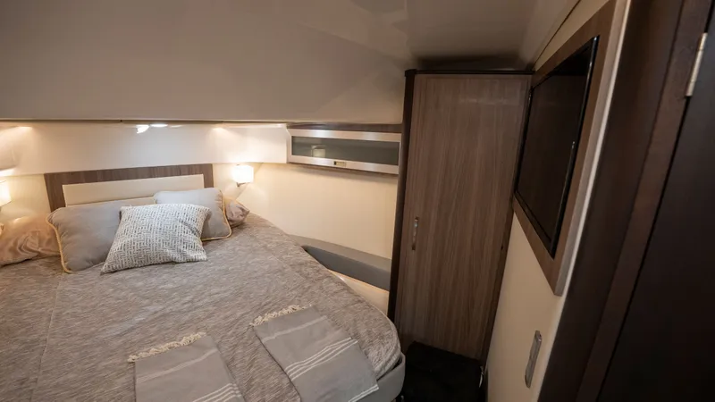 Slide: The Image of Regal 36 XO 2022 - 95