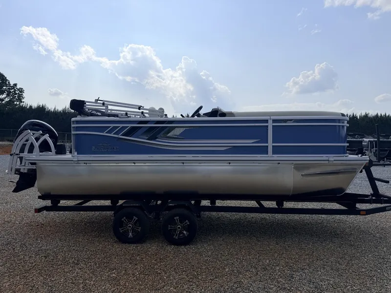 Slide: The Image of SunCatcher Select Series 20C-90HP SHO YAMAHA 2026 - 4