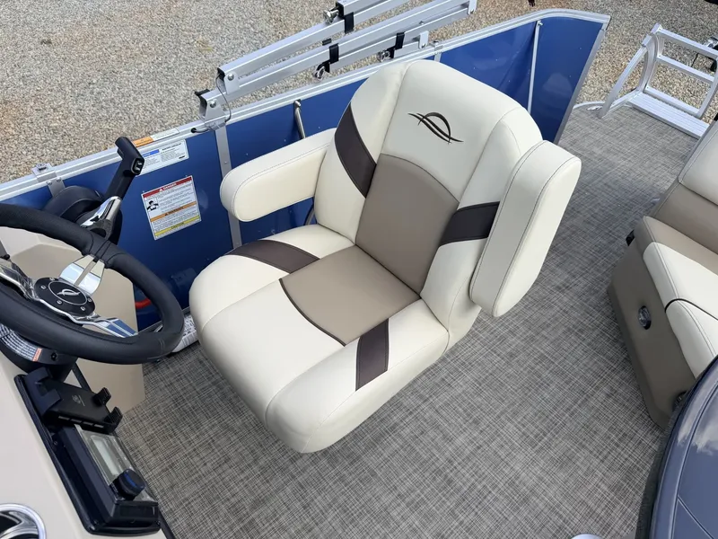 Slide: The Image of SunCatcher Select Series 20C-90HP SHO YAMAHA 2026 - 7