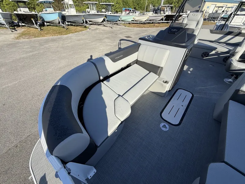 Slide: The Image of Veranda Relax Series TRITOON-200HP 2026 - 12