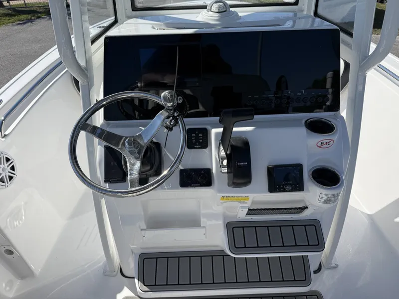 Slide: The Image of Tidewater 210 LXF 2026 - 3