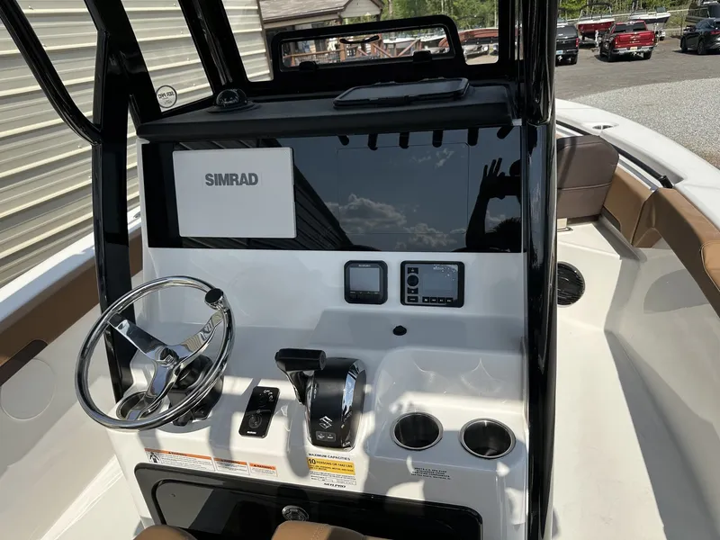 Slide: The Image of Sea Pro 245FLX R 2026 - 9