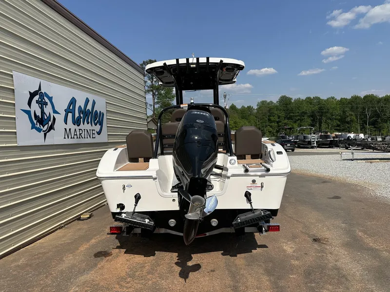 Slide: The Image of Sea Pro 245FLX R 2026 - 6
